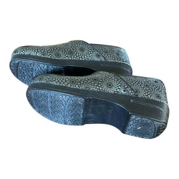 Dansko Professional Black Silver Floral Embossed Clogs | Size 41 EU 10.5-11 Wome - Picture 6 of 7